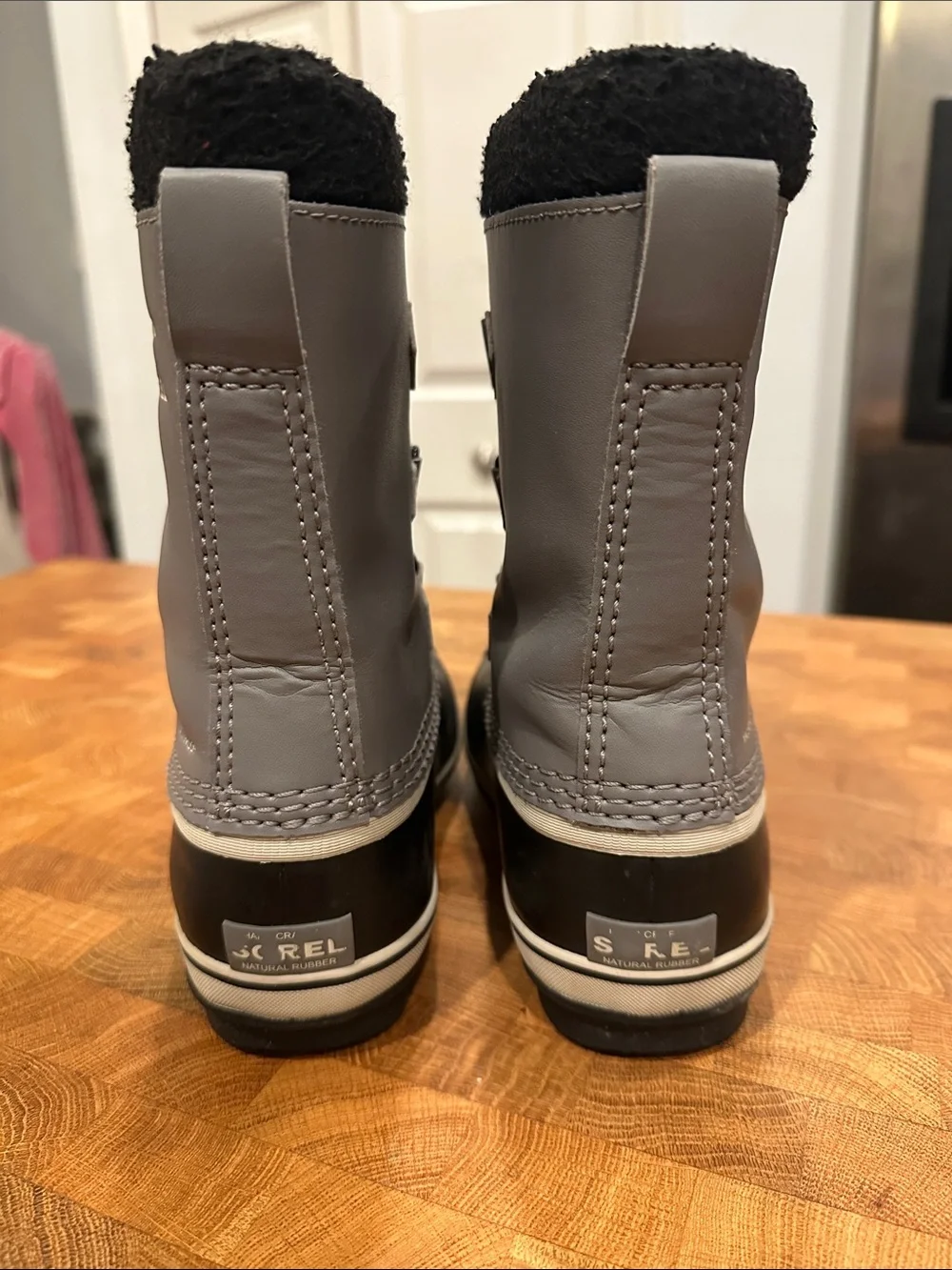 Sorel Kids Yoot Pac boots size 1
